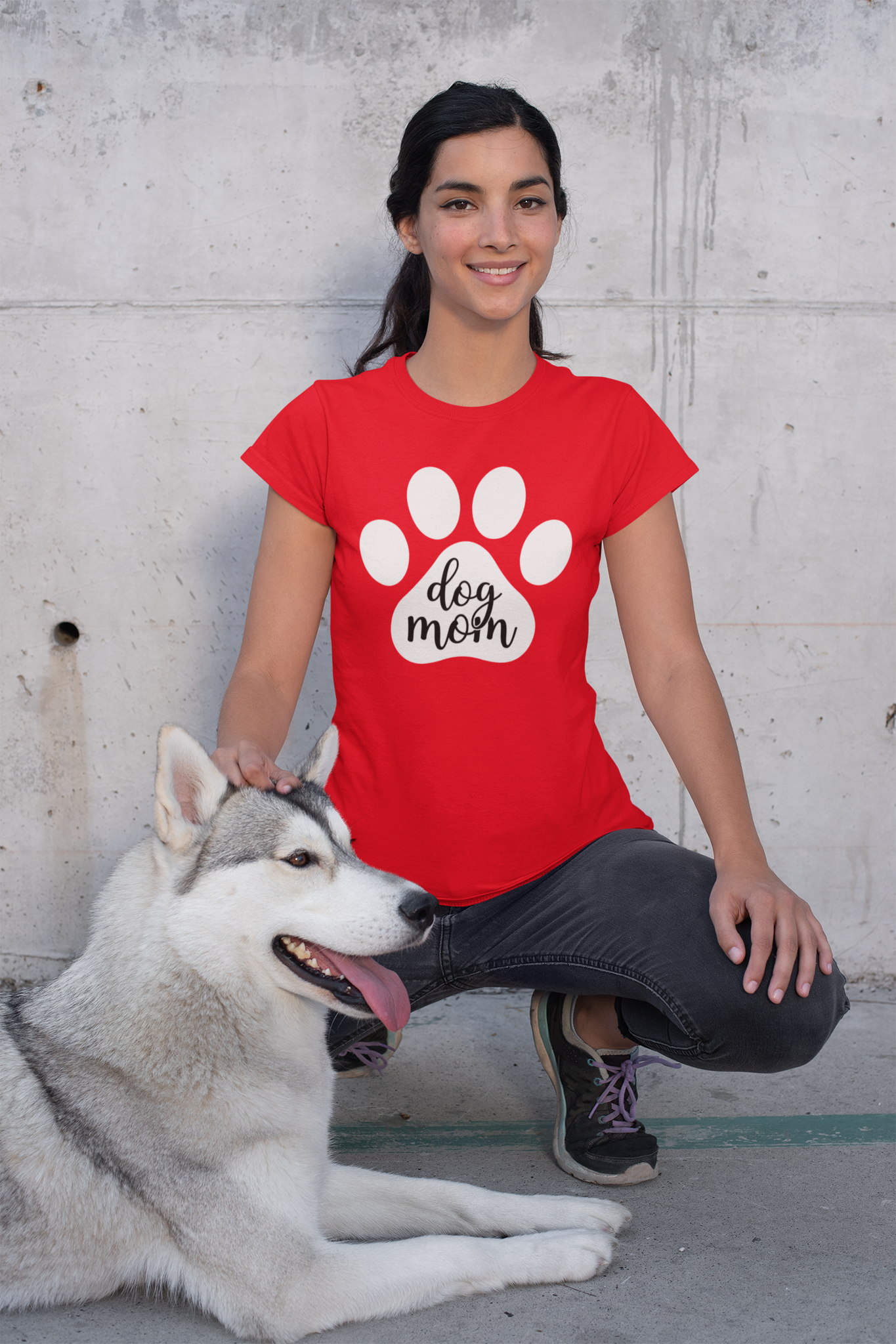 Dog Mom T-shirt