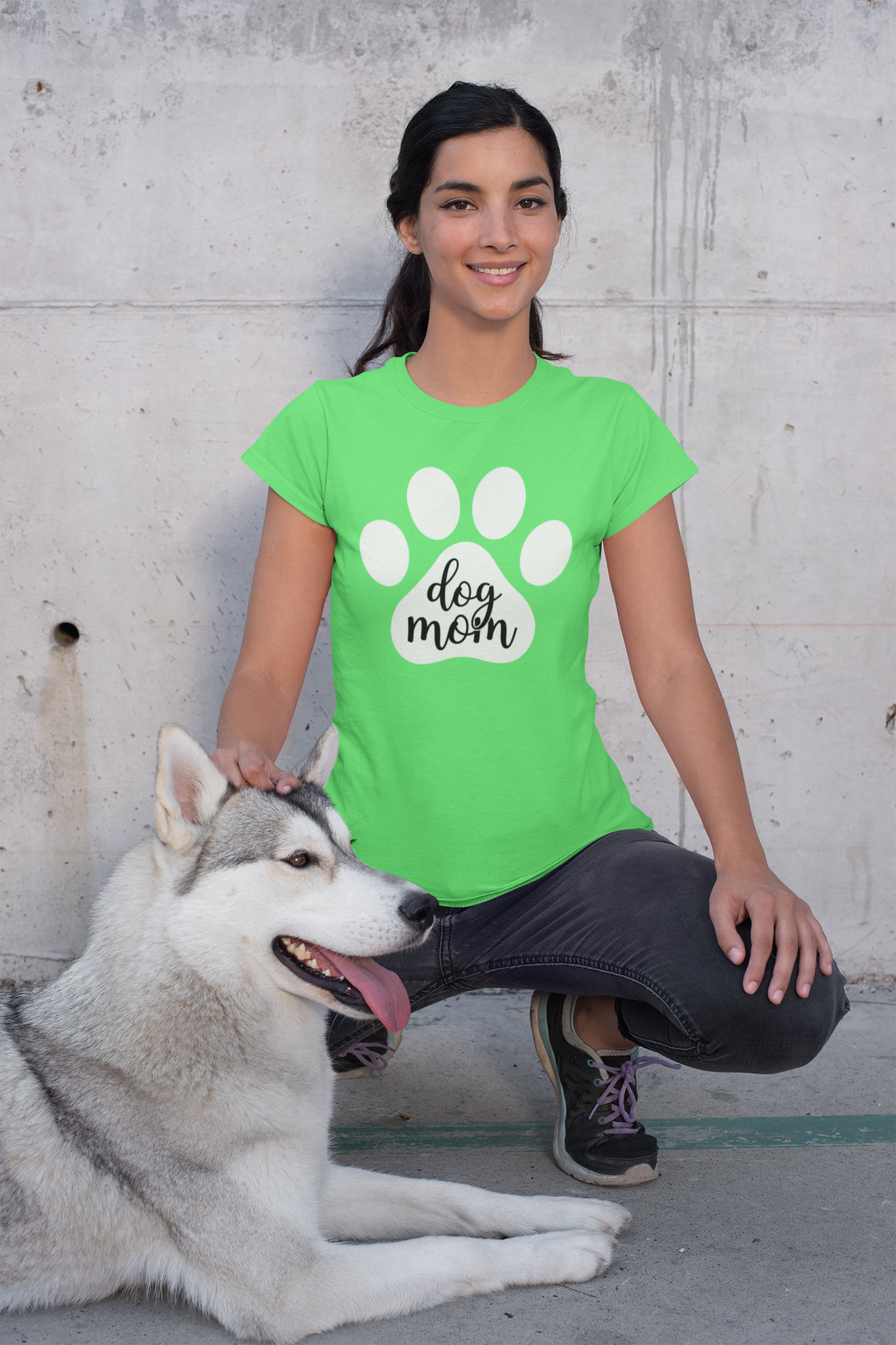 Dog Mom T-shirt