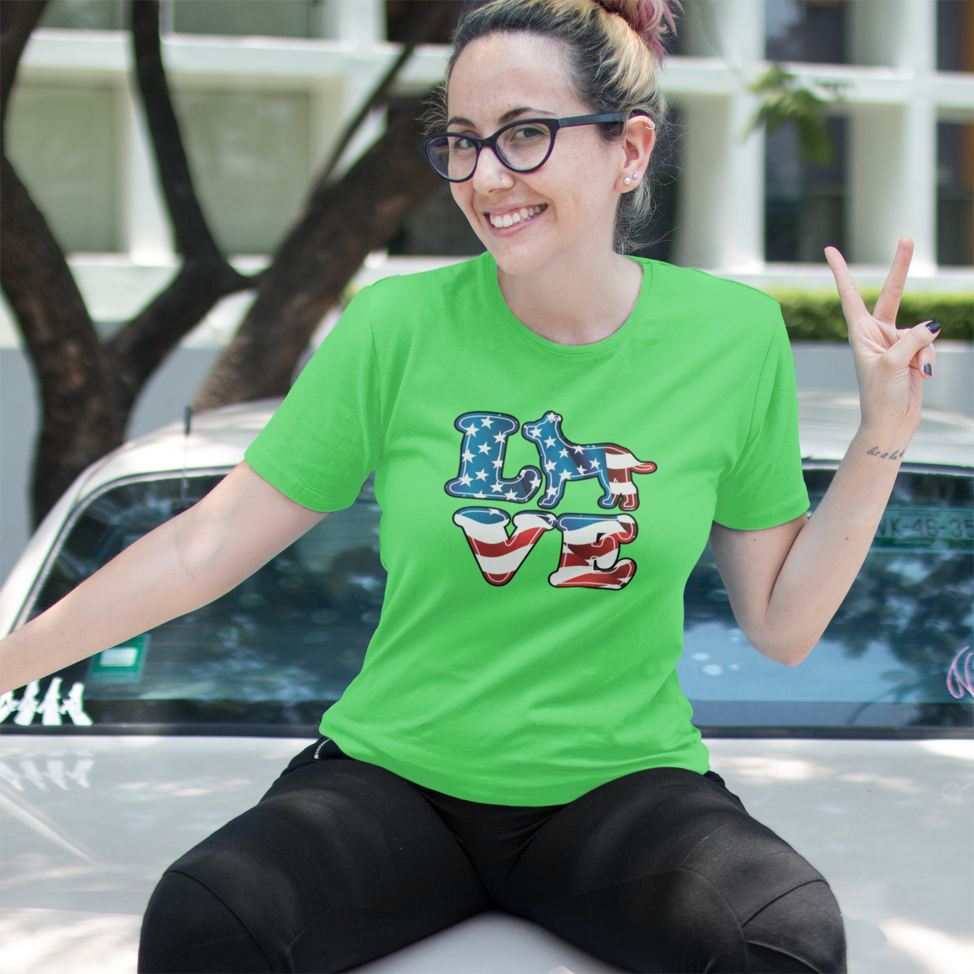 Love dogs USA T-shirt